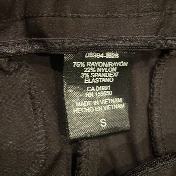 Hilary Radley Stretchy Dress Shorts - Picture 3 of 5